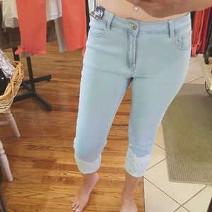 Ethyl Stretch Capris